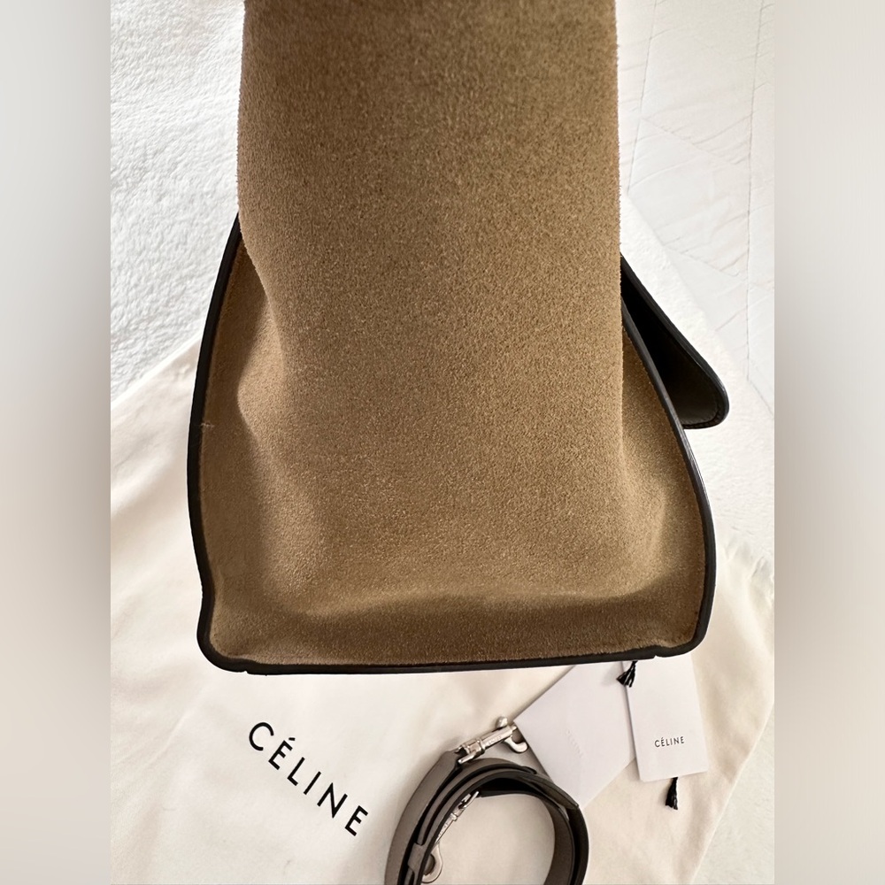 CELINE
Small Trapeze Bag - Picture 8 of 11